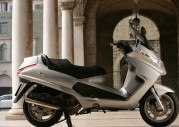 Piaggio X8 400 ie